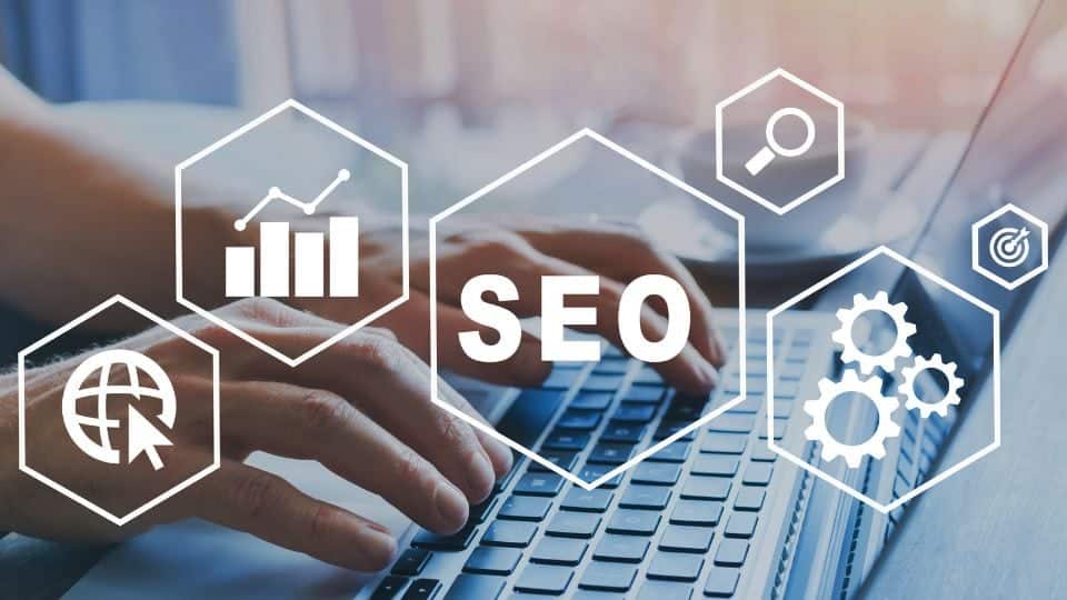 מ-SEO למדיה חברתית: אסטרטגיות אורגניות יעילות לקידום האתר שלך