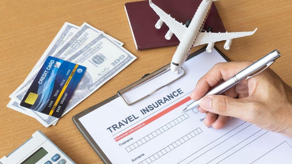 מה חשוב לבדוק לפני שסוגרים ביטוח נסיעות לחו"ל?
